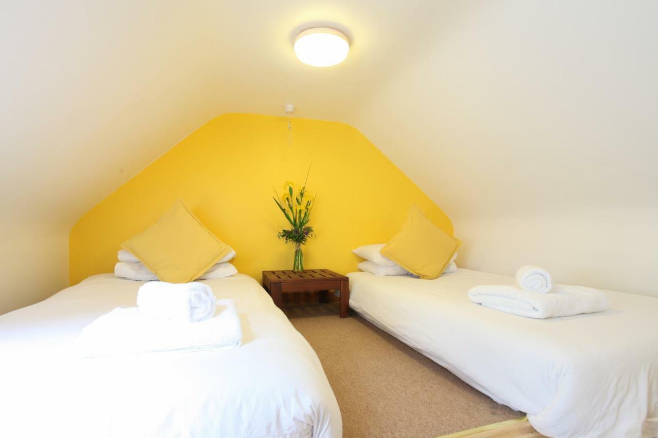 Moville Boutique Hostel & Apartments Exterior foto